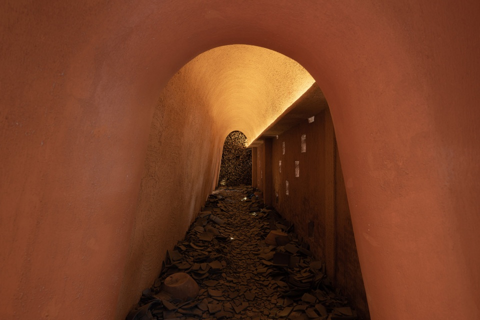 doumu dragon kiln and ich lounge in qianshan anhui by greyspace architects