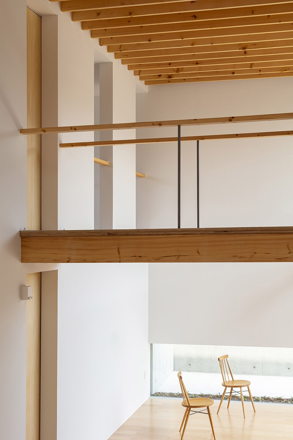 House with Hooked Multi ihrmk