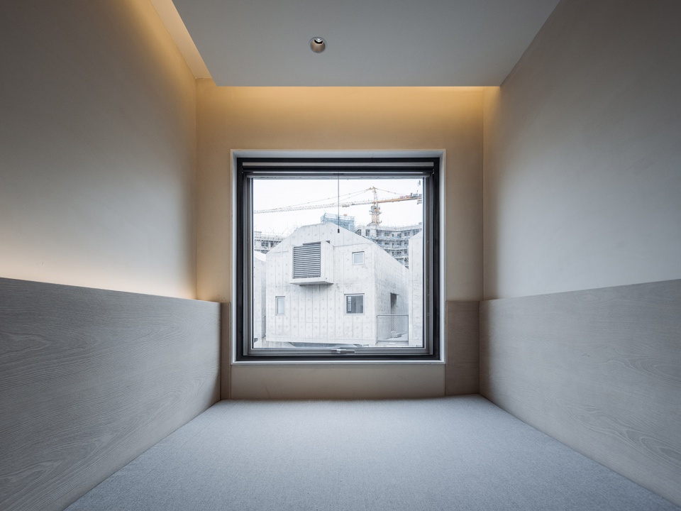 the kennels by atelier gom