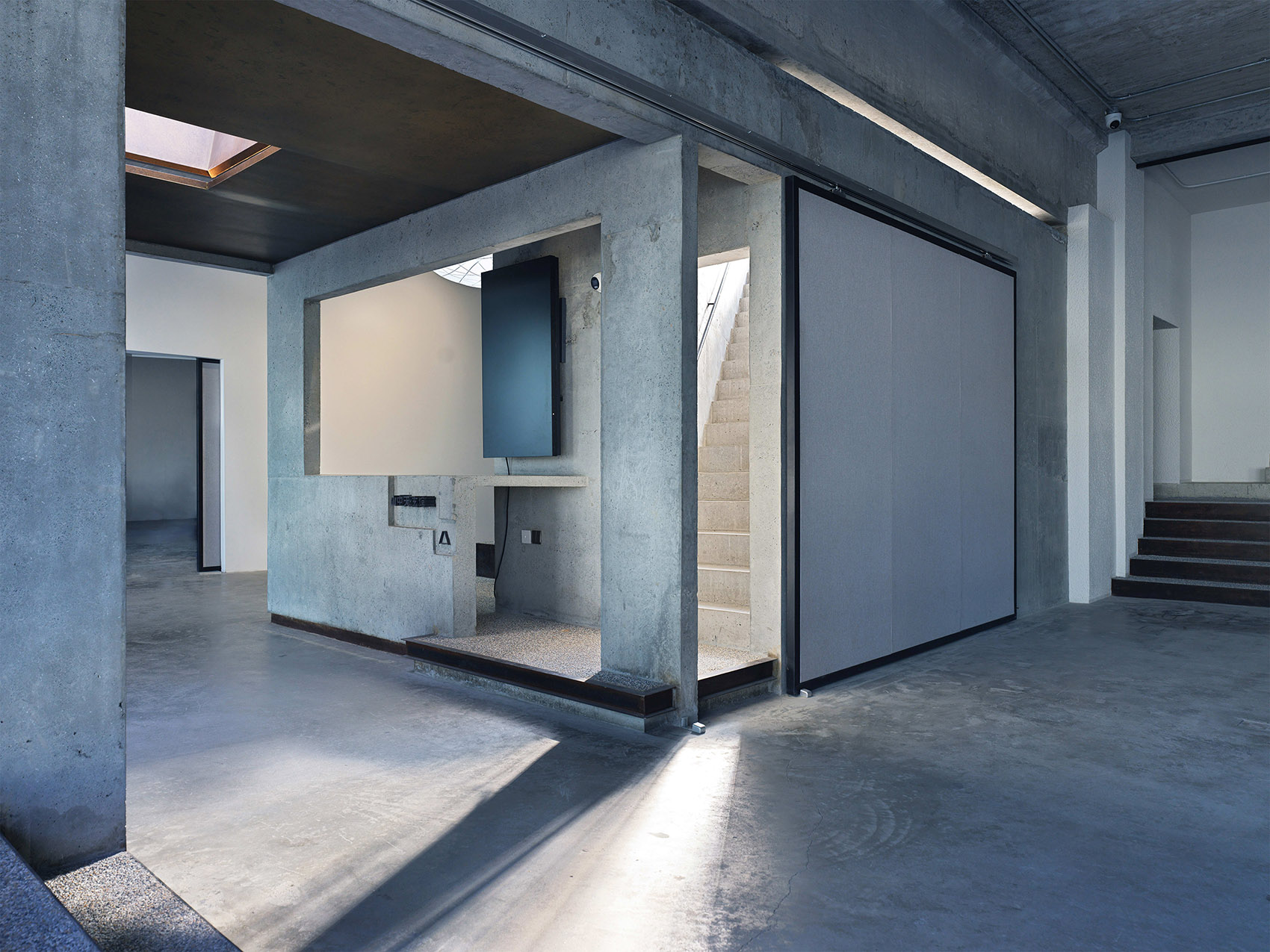 Wind H Art Center 751 (Phase I) by Jin Qiuye Studio 谷德设计网