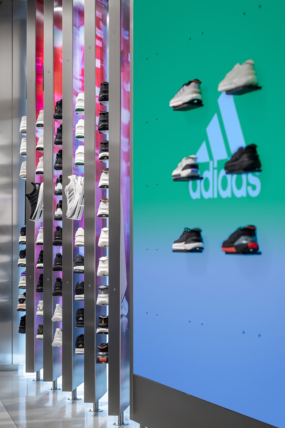 首尔adidas旗舰店 万社设计