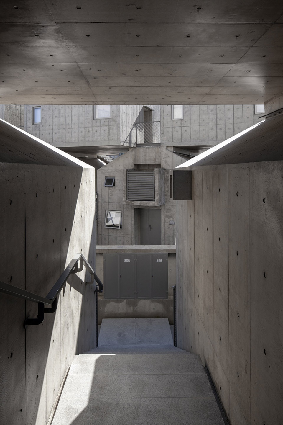 the kennels by atelier gom