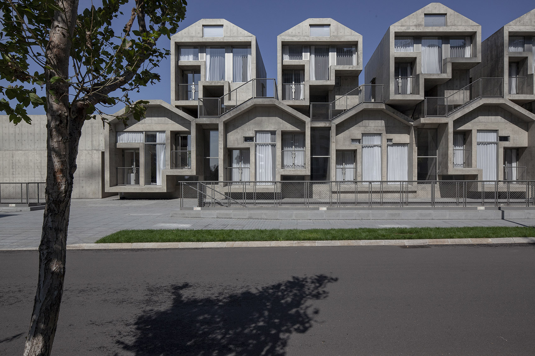 The Kennels by Atelier GOM 谷德设计网