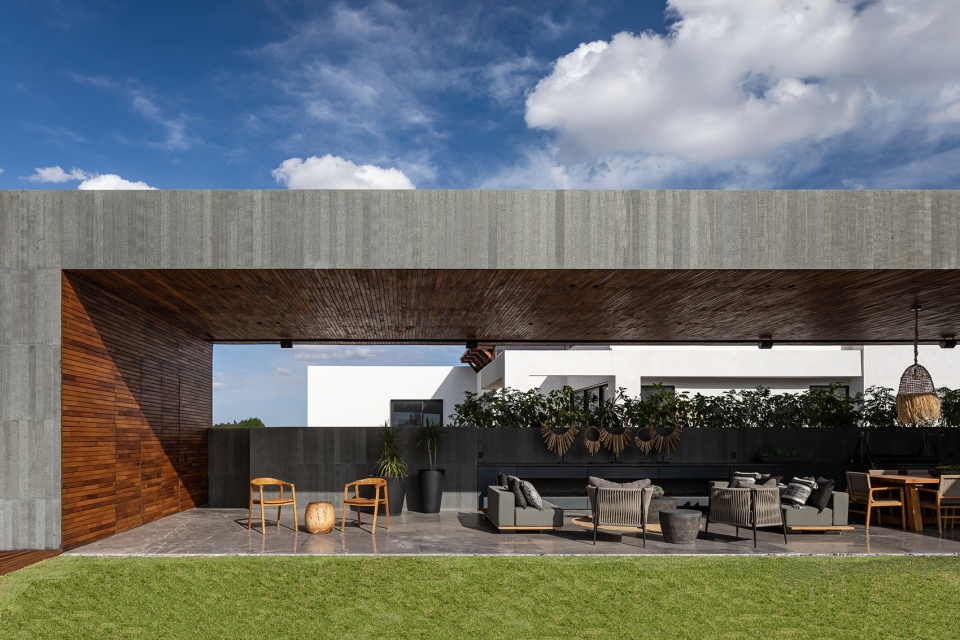 TERRAZA ONNIS LUQUE