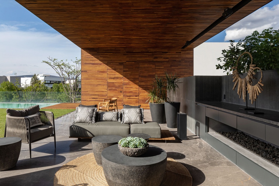 TERRAZA ONNIS LUQUE
