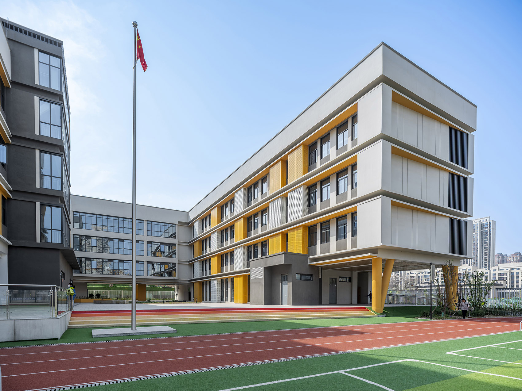 Xi’an Chanba N.23 Primary school by Sixth Architecture Design Institute ...