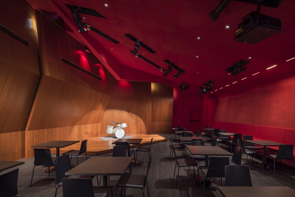 louis armstrong center by caples jefferson architects