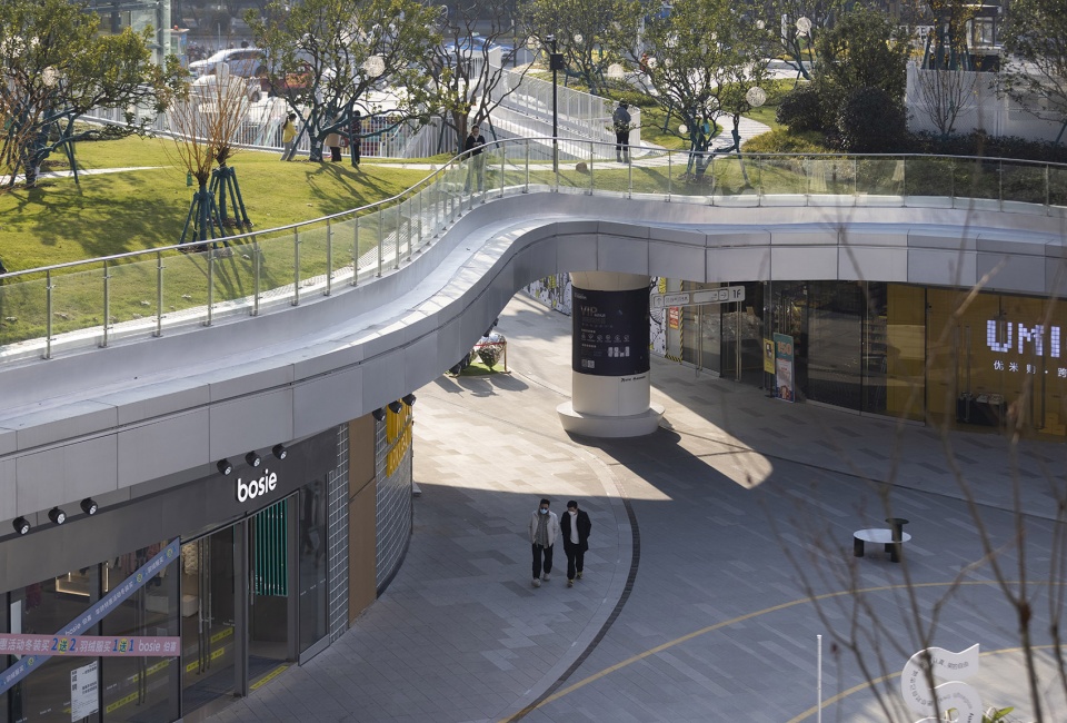 Midea Under Light Sports Park China by DAP Design Co Ltd