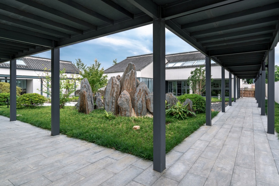 Community Center in Tangma Village Liyang by Atelier RenTian