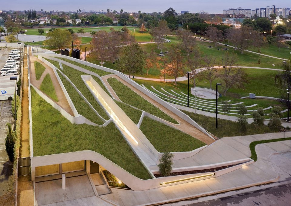 Los Angeles Museum of the Holocaust by Belzberg Architects 960x679