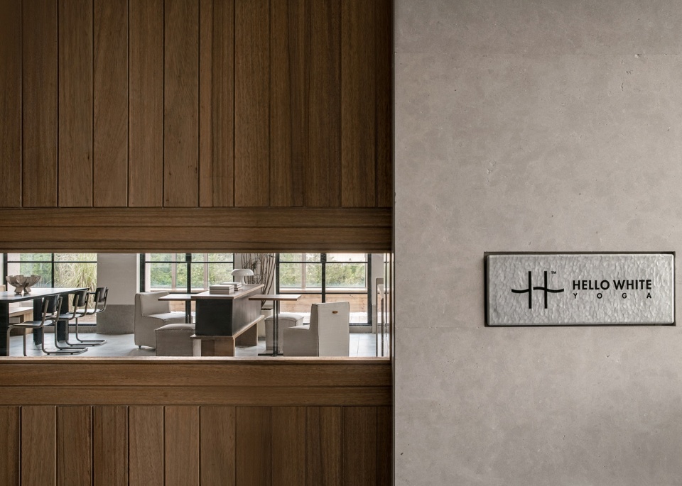 hello white yoga by geemo design