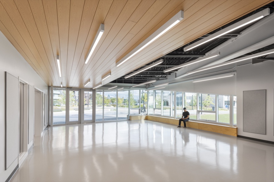 the saidye bronfman park pavilion by cardin julien