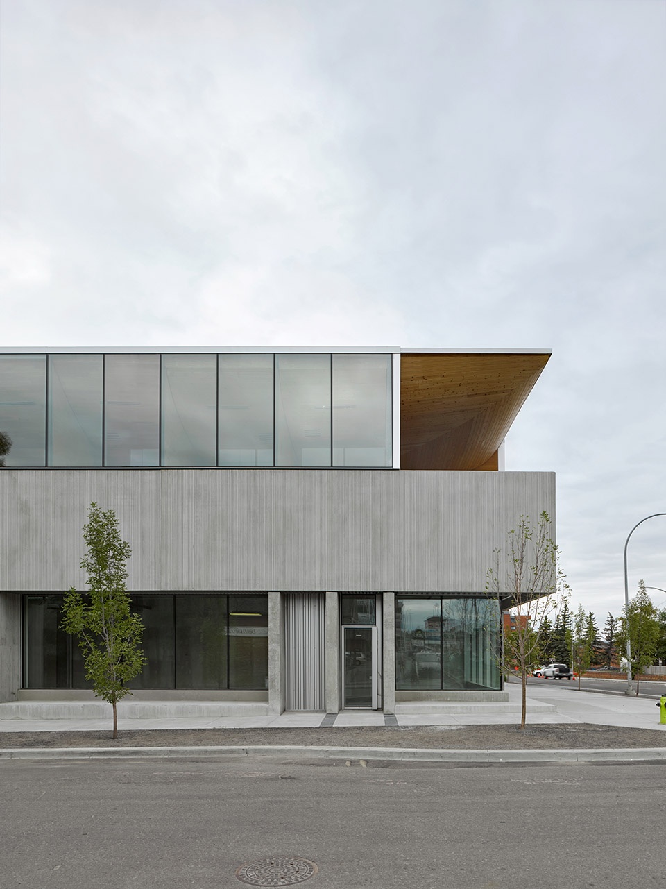 17th Avenue Clinic by 5468796 Architecture