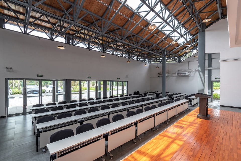 Community Center in Tangma Village Liyang by Atelier RenTian