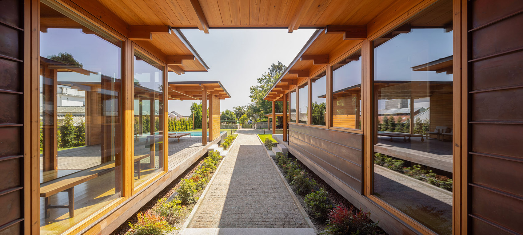 FONTINHA HOUSE By Carlos Castanheira 