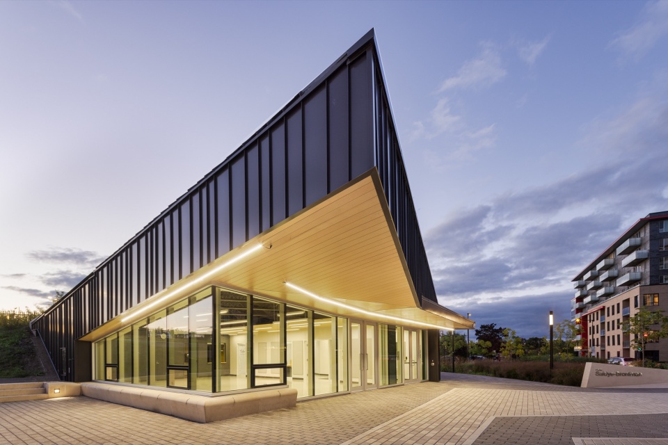 the saidye bronfman park pavilion by cardin julien
