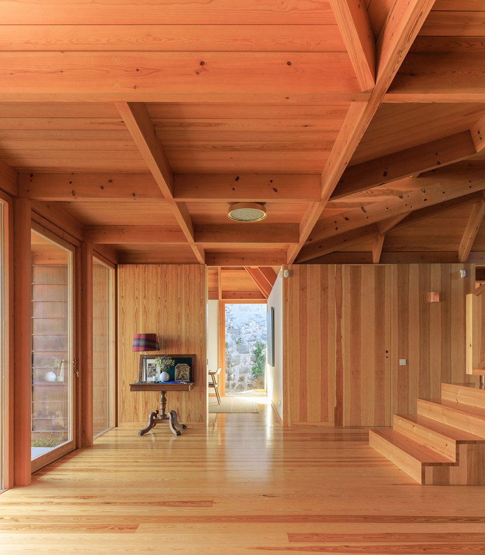 FONTINHA HOUSE by Carlos Castanheira
