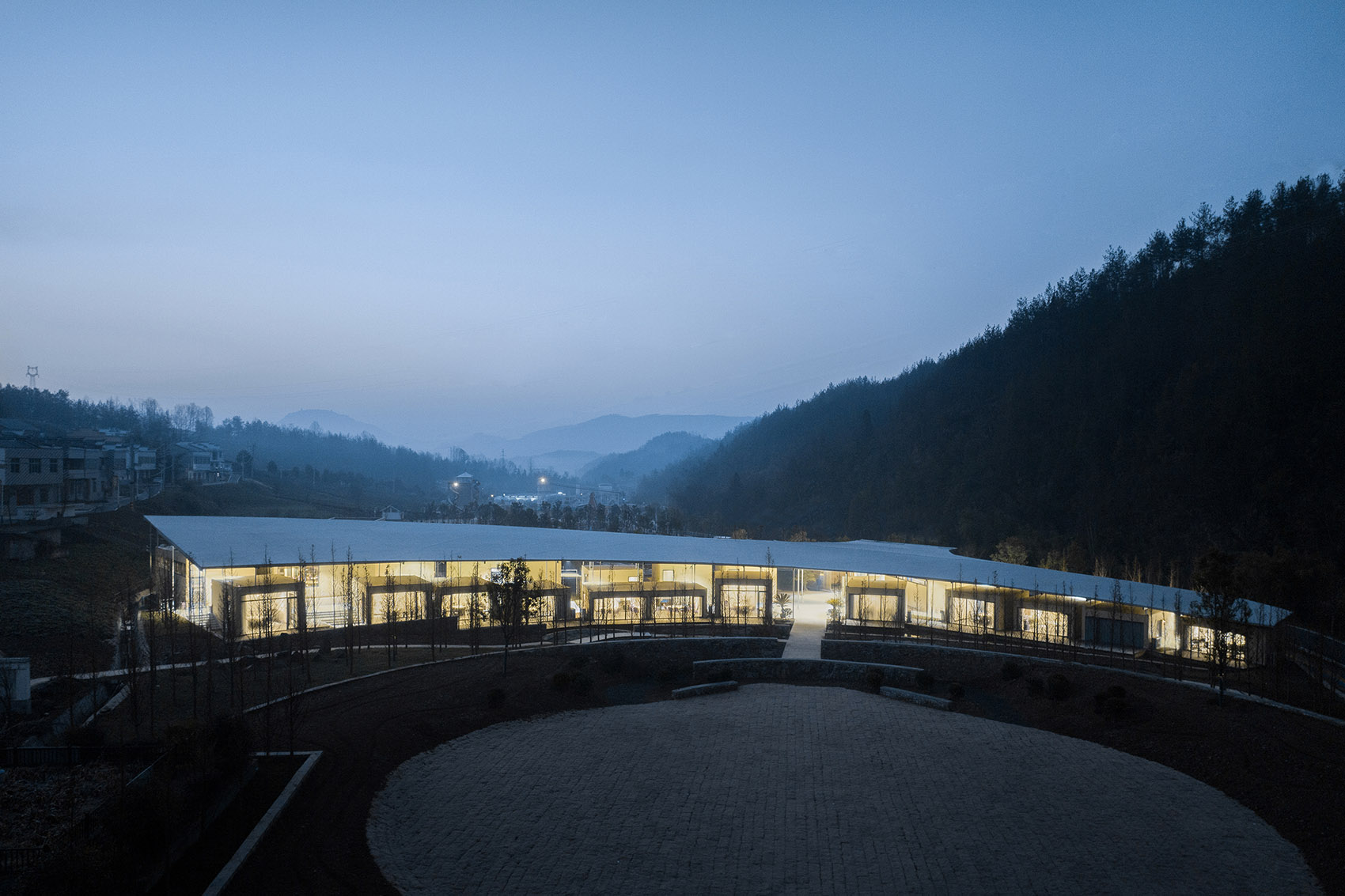Wufu Shanshui Dragon Family Banquet Restaurant by Describing ...