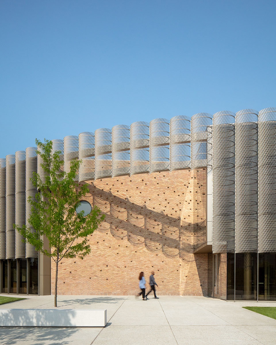 Malevich Park waterfall Basis architectural bureau z0f