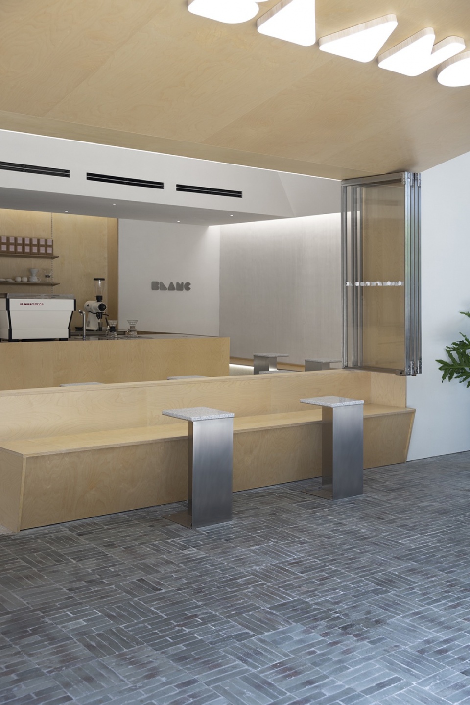 blanc coffee by atelier raw