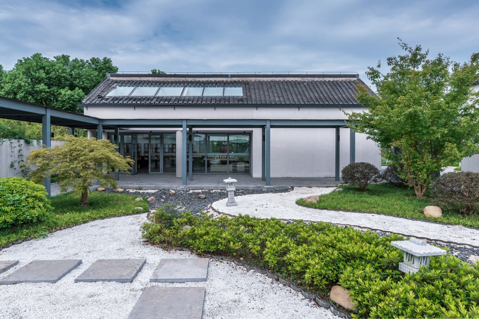 Community Center in Tangma Village Liyang by Atelier RenTian