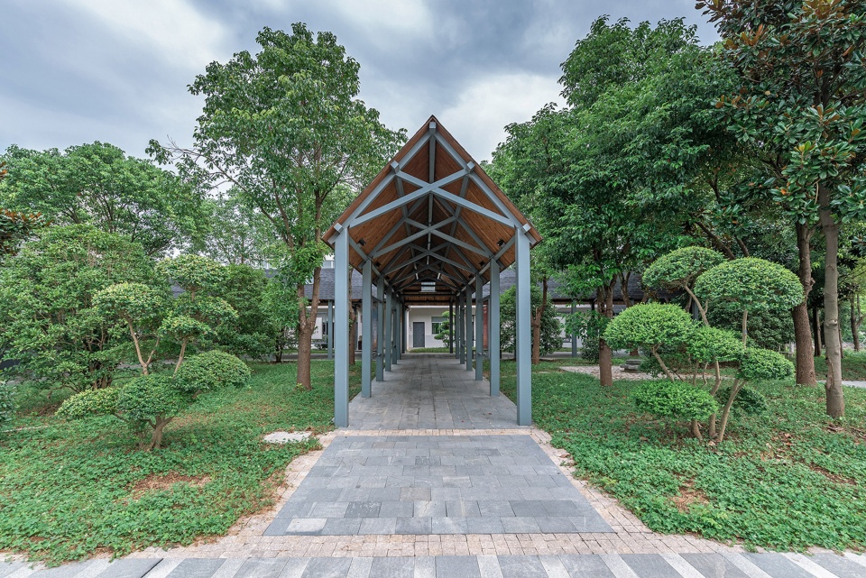 Community Center in Tangma Village Liyang by Atelier RenTian