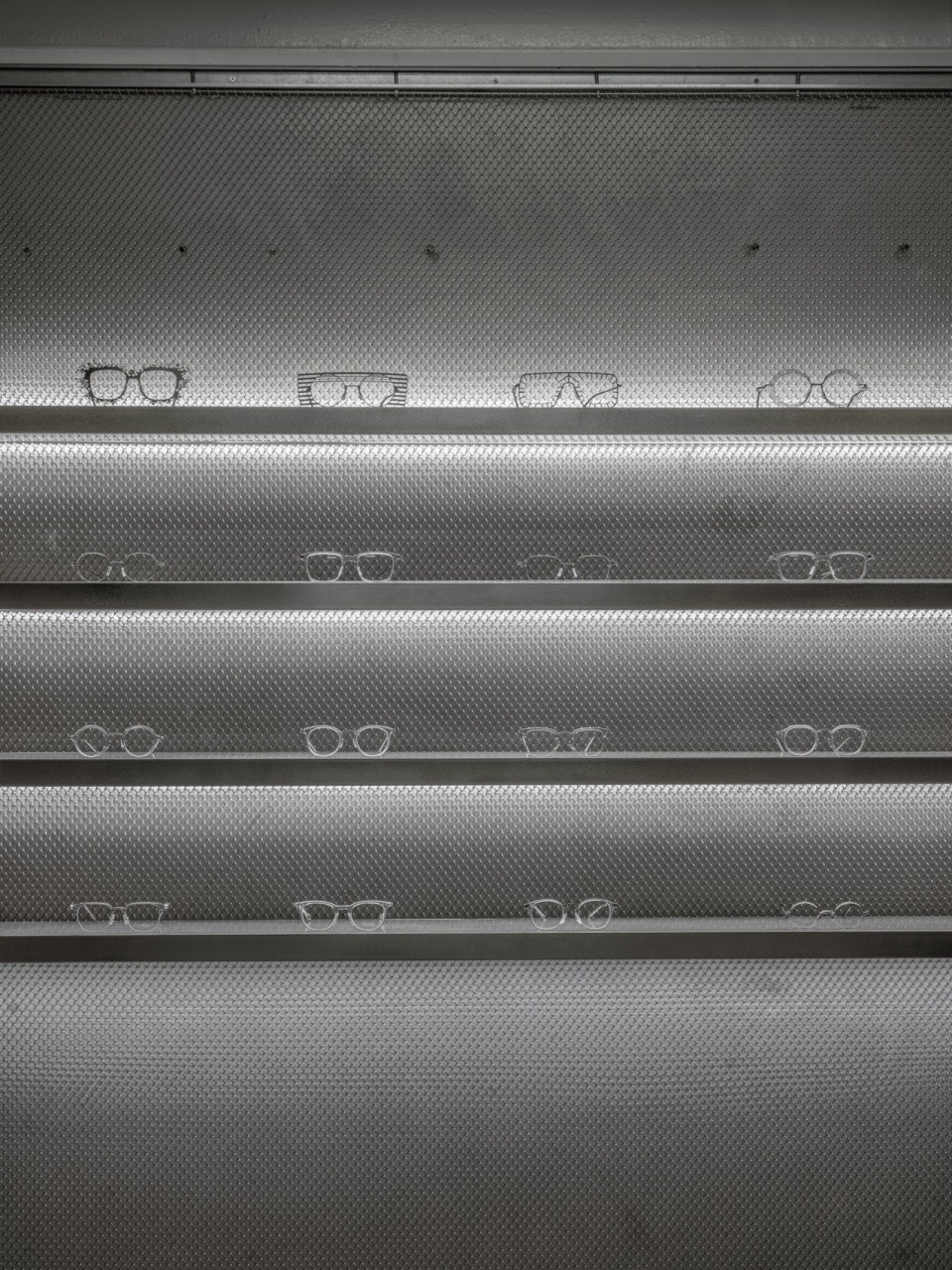 muxare eyeglass store by mas