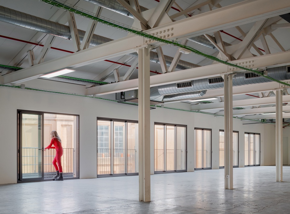 Forkstone Espai Serrahima Barcelona by LoCa Studio
