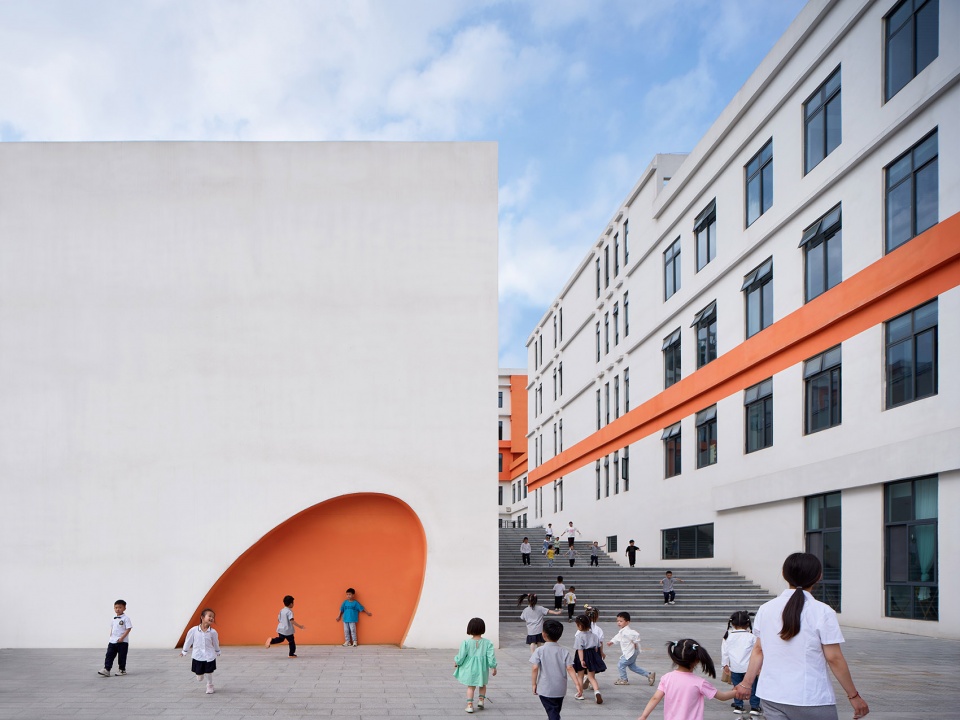 New School in the County China by L M Design Lab