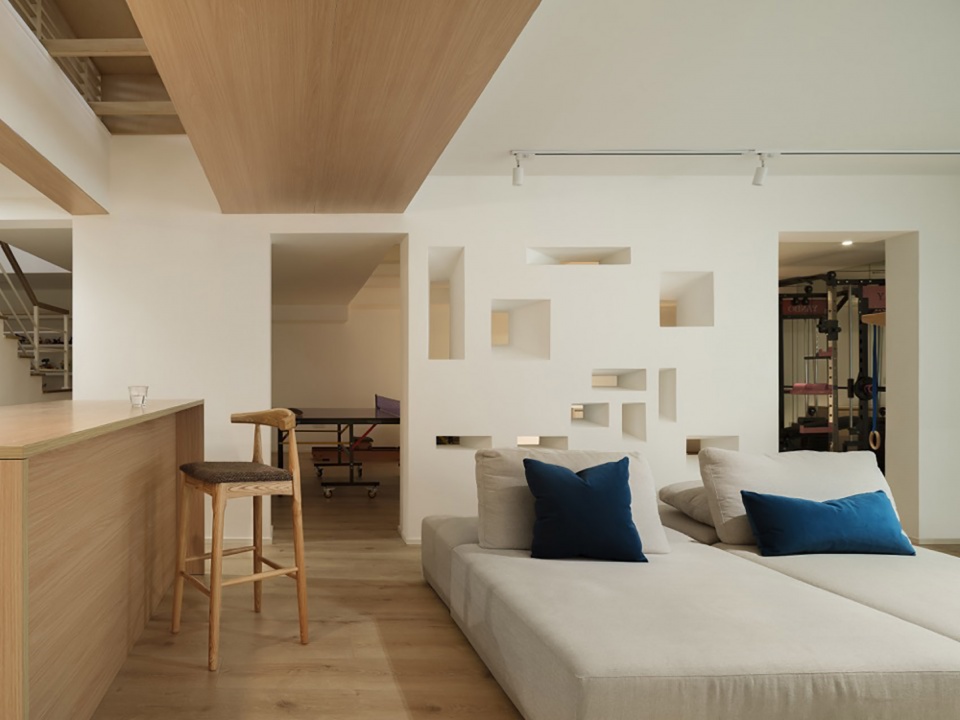 House of Peek a boo China by Dream Cat Interior Design