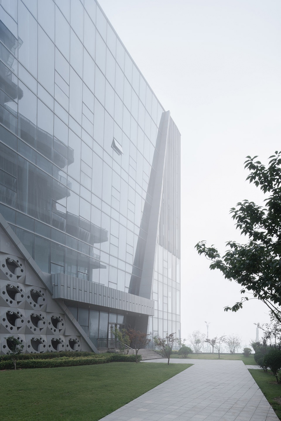 omc fashion center by atelier alter architects