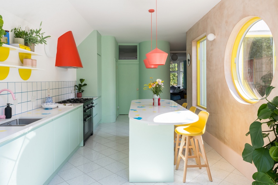 Graphic House by Office S M