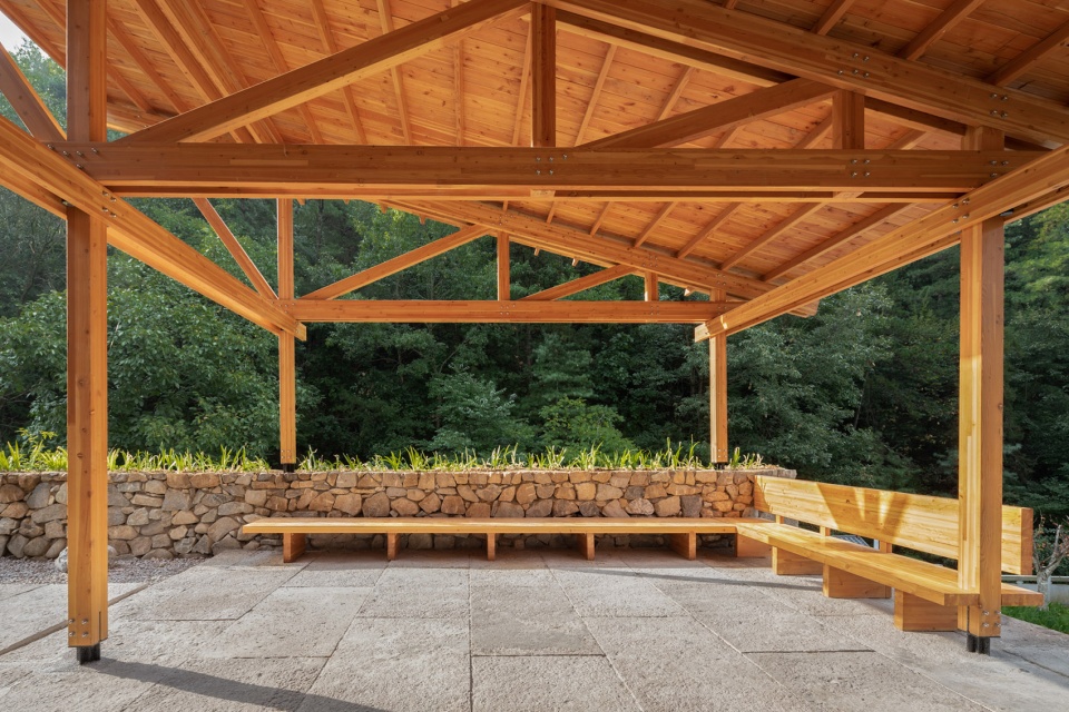 multifunctional service center of liuba mountain scenic area by shulin architectural design