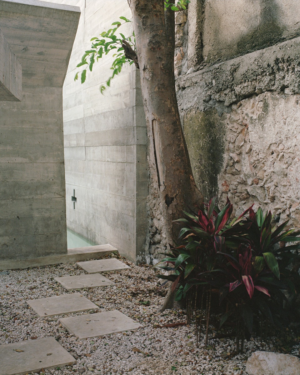 casa merida by ludwig godefroy architecture