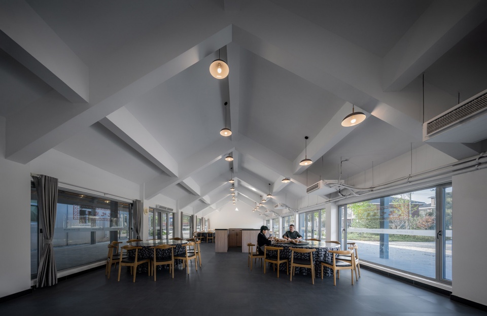 Community Center in Tangma Village Liyang by Atelier RenTian