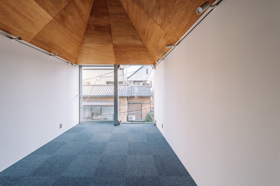 Pencil Building in Kumagaya by Sigma Construction Co Ltd Ono Architect Office