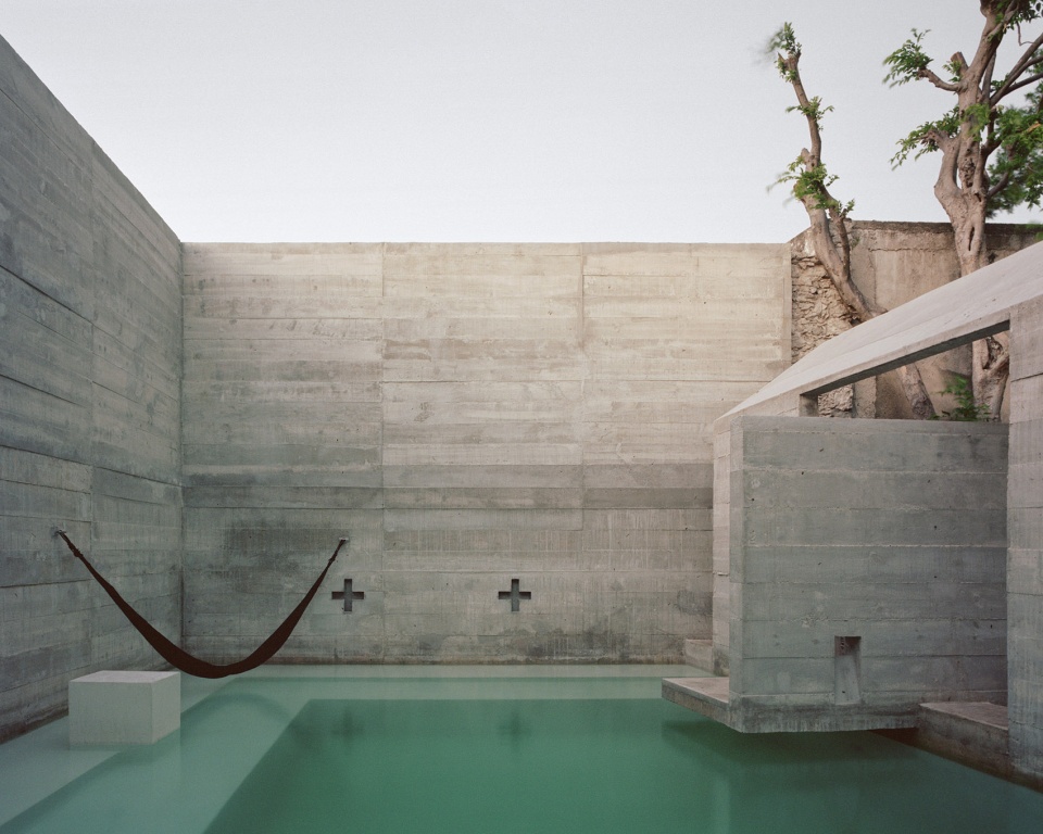 casa merida by ludwig godefroy architecture