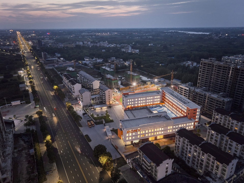 New School in the County China by L M Design Lab