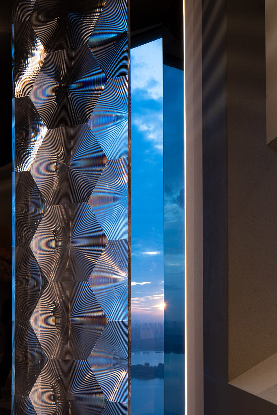 W HOTEL SOL37 by Atelier I-N-D-J - 谷德设计网