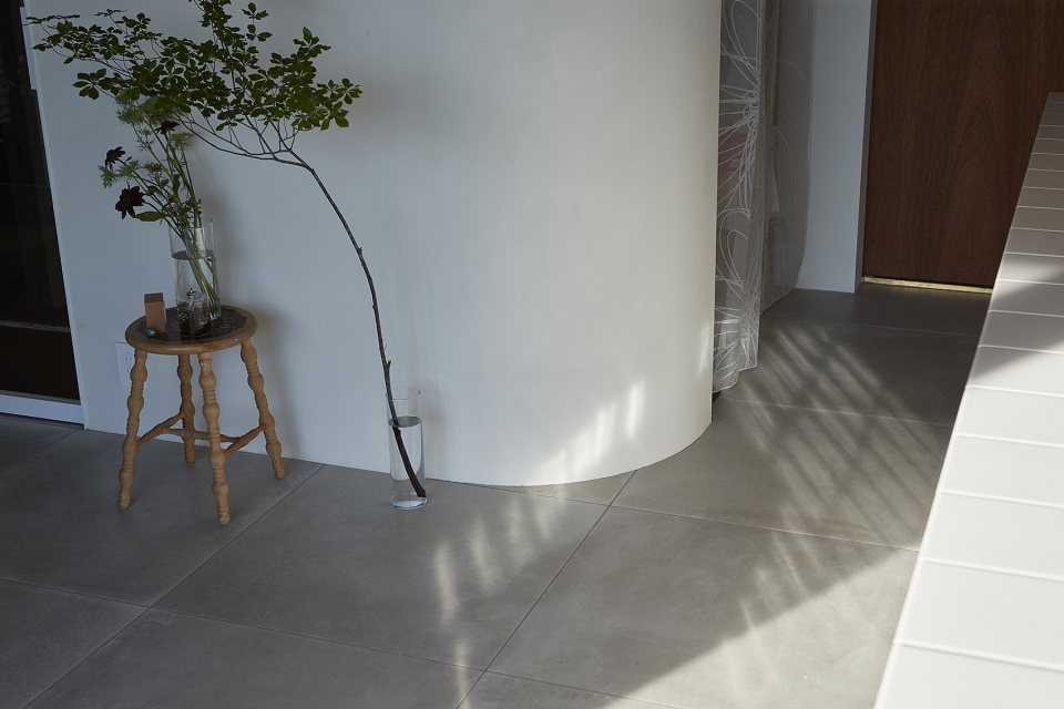 Kamakura House by ROOVICE
