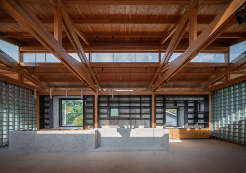 multifunctional service center of liuba mountain scenic area by shulin architectural design