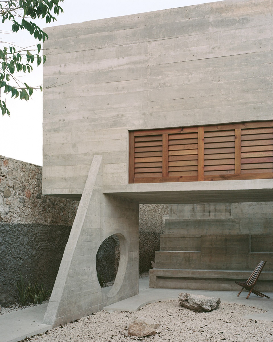 casa merida by ludwig godefroy architecture