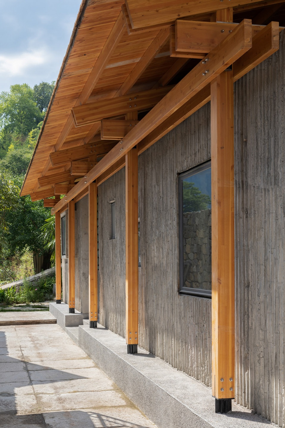 multifunctional service center of liuba mountain scenic area by shulin architectural design