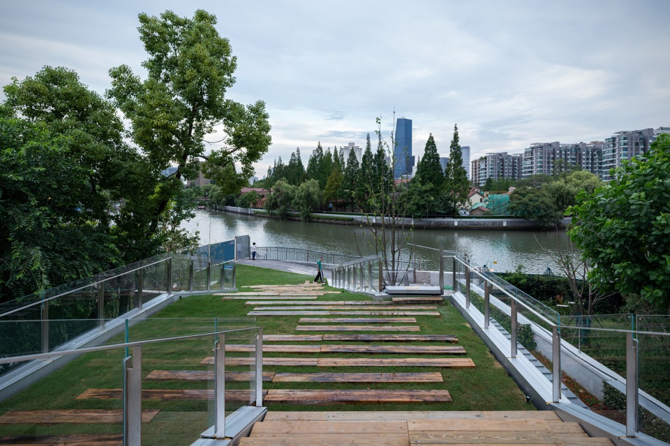 Service Station in Shunyi Road Pocket Park Suzhou Creek Shanghai by Atelier Z