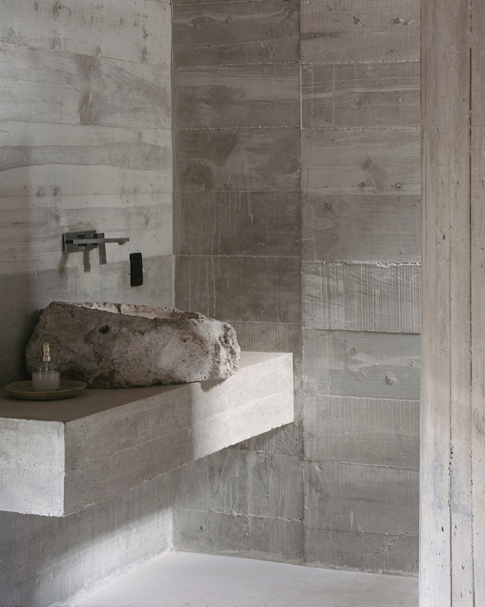 casa merida by ludwig godefroy architecture