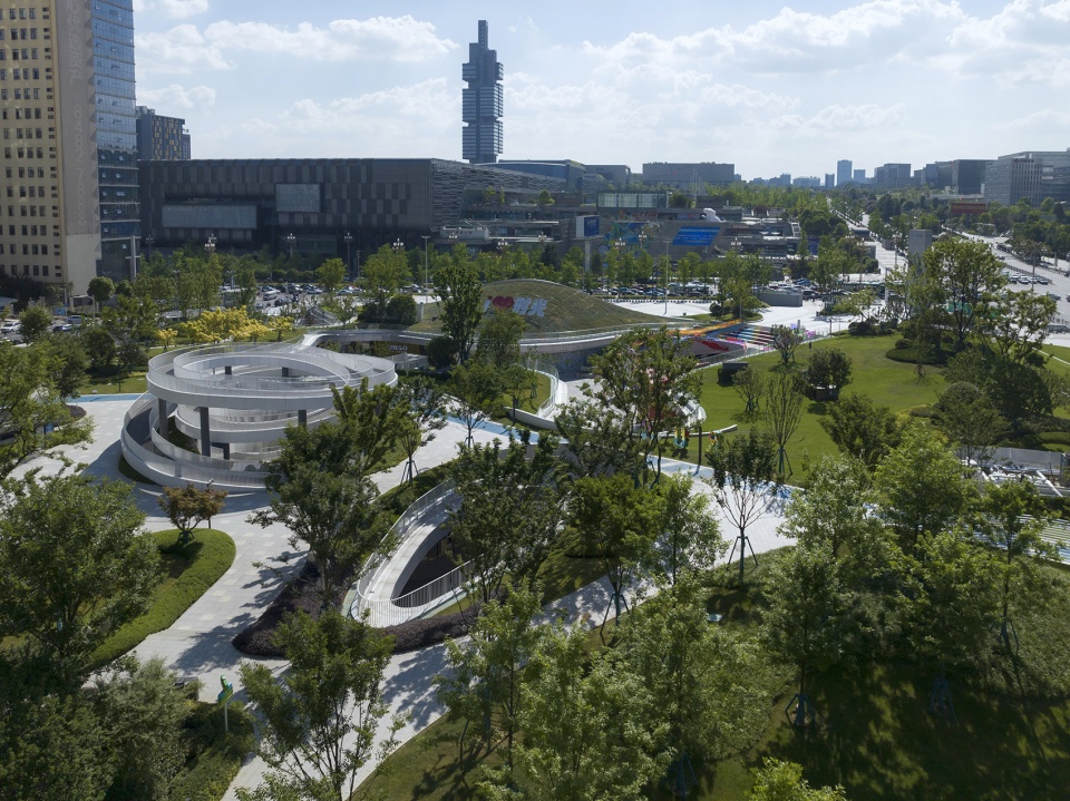 Midea Under Light Sports Park China by DAP Design Co Ltd