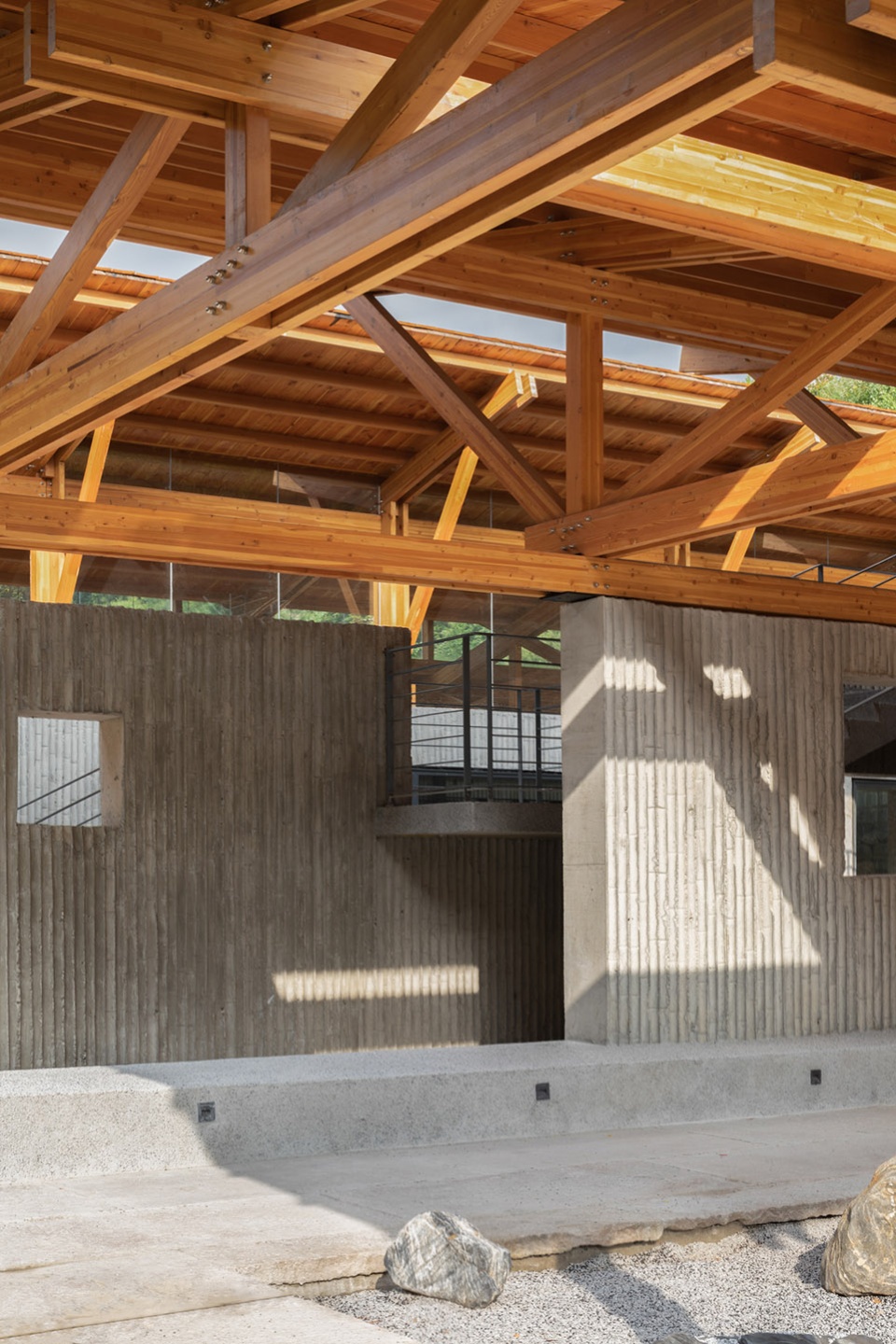 multifunctional service center of liuba mountain scenic area by shulin architectural design