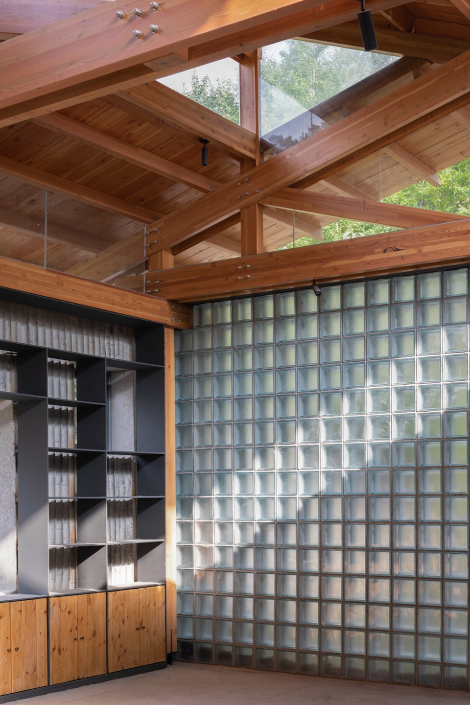 multifunctional service center of liuba mountain scenic area by shulin architectural design