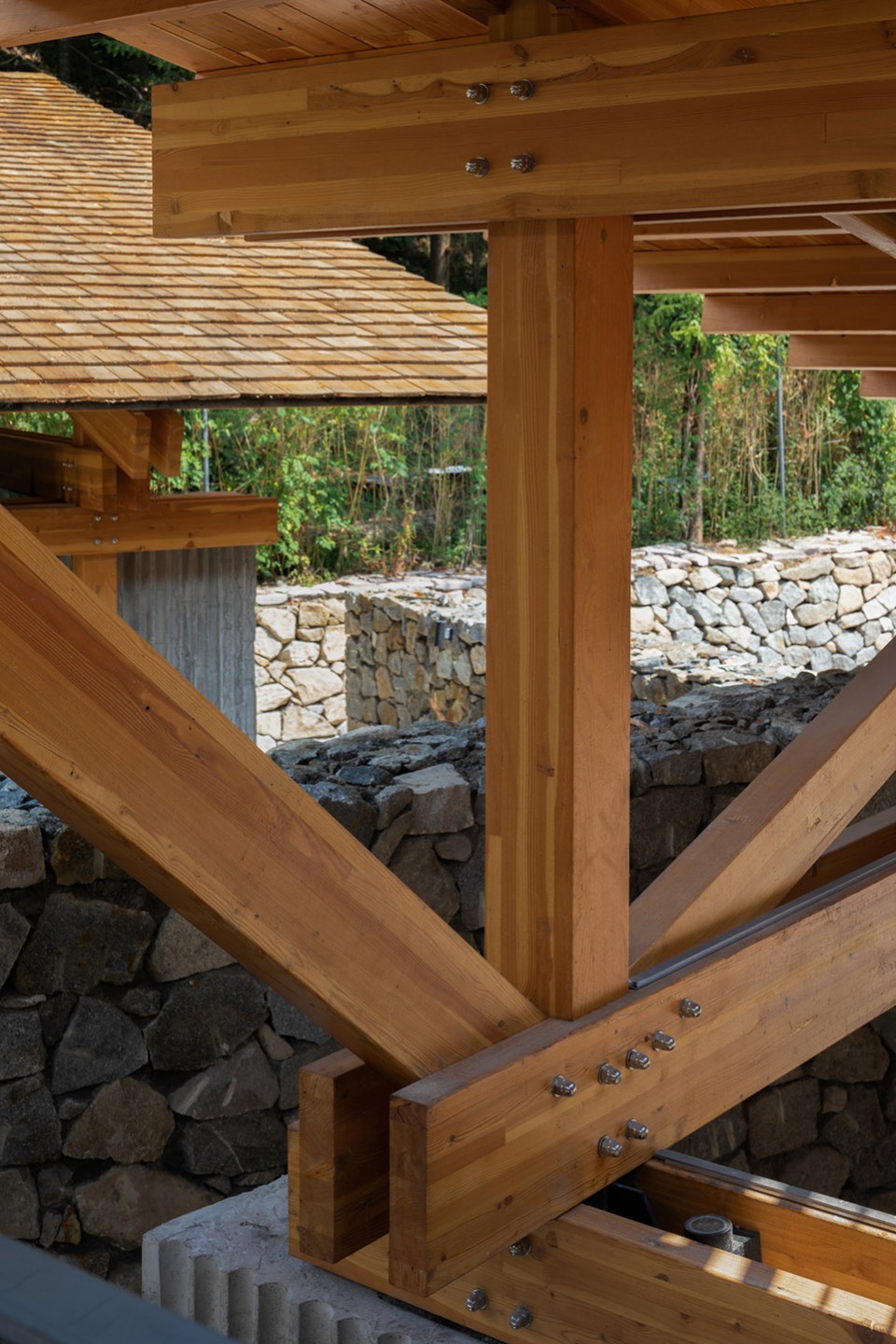 multifunctional service center of liuba mountain scenic area by shulin architectural design