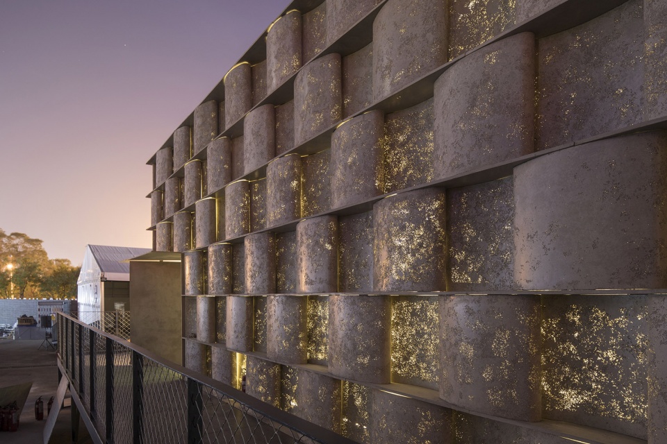 Concrete Vessel fcjz